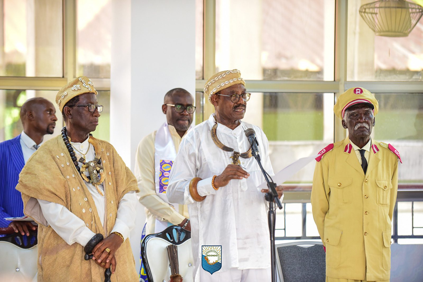 Cultural performance before the assembly